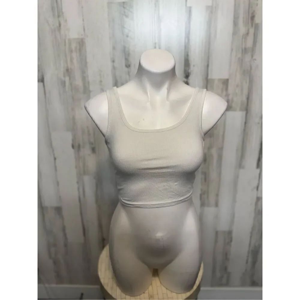 White crop top